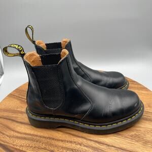 Dr Martens 2976 Chelsea Boots Womens Size 7 Black Chunky Leather Casual Pull On